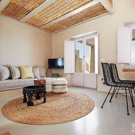 Pýrgos North Santorini A Luxury Spa Hotel מראה חיצוני תמונה