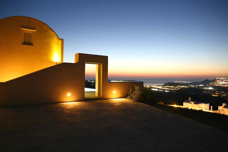 Pýrgos North Santorini A Luxury Spa Hotel מראה חיצוני תמונה